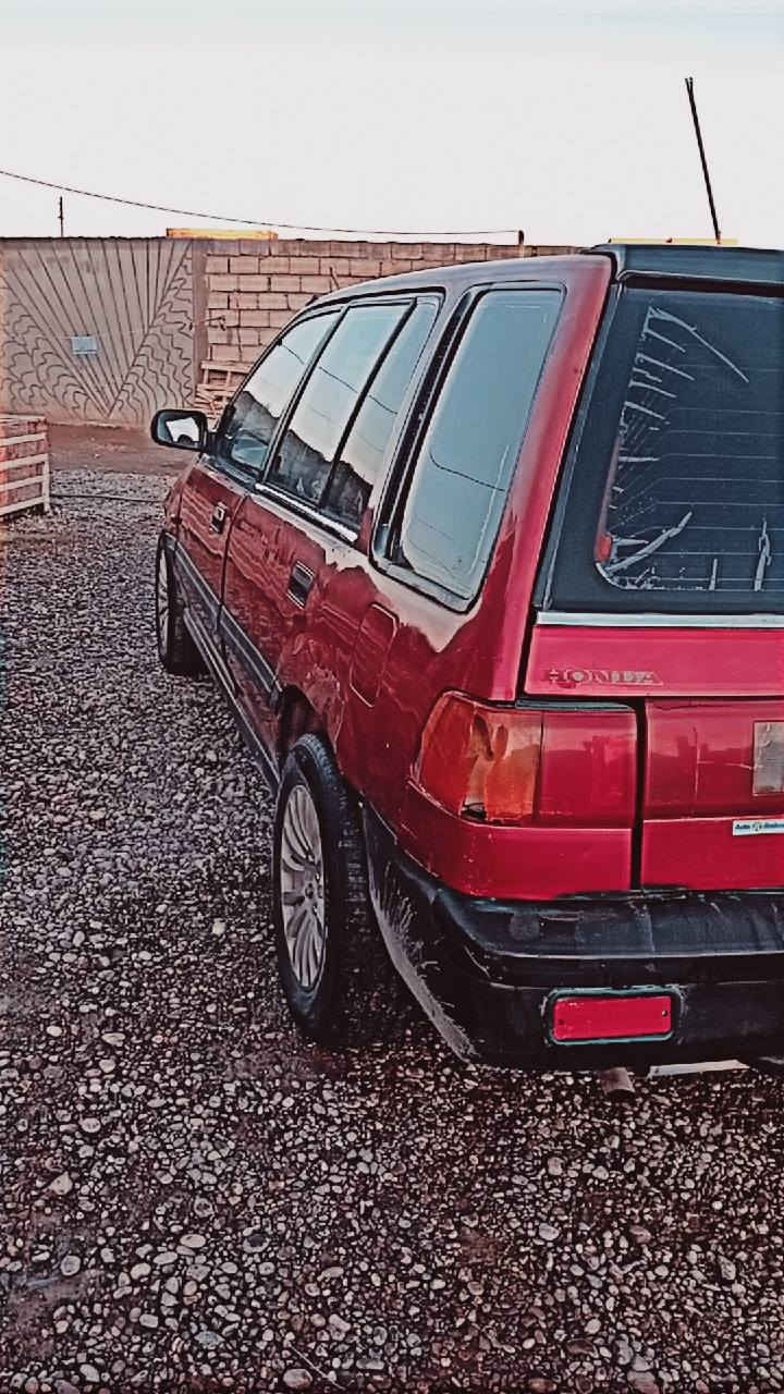 السلام عليكم سياره للبيع هونداي محرك وكير جدد تدفئه نار كهربائيات كلها شغاله باتري جديد صدر نص عمر رقم كركوك الماني شرط التحويل السعر 22وبيها مجال اتصل ***********/***********
