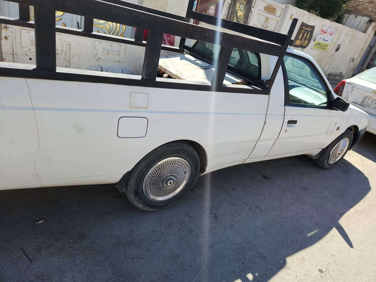 سيارة بيكب اريدو 2016 سيارة بيهة منضومة غاز وبديهة مطول مثل ما موضح بلصور يحتاجلهة بعض التعديلات بيهة ونة ب الكير بس ما مأثرة علسيارة ووين متريد اطلع بيهة سنوية انتهت بنهاية شهر 12 هذا  للبيع او الامراوس السعر 27 ورقة للاستفسار الاتصال على الرقم *********** مكاني كوت
