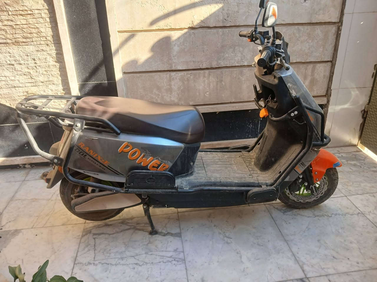 السلام عليكم دراجه شحن للبيع دراجه نظيفه بدون ضرر كفرات نضاف حديدها جديد نظيف الدراجه بشهر الرابع اخذتها استخدامها كلش قليل 6 بطاريه شرط الفحص اطار عريض 
سعرها 600 وبيها مجال
***********
حي المعلمين بعقوبه
