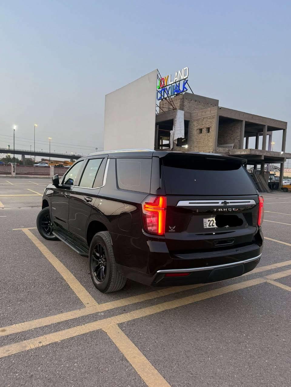 السلام وعليكم
للبيع تاهو ٢٠٢٢
خليجي وكالة المنصورLS
رقم اربيل الجديد
ماشية 107كيلو متر

المواصفات :-
‏بصمة تشغيل 
تشغيل عن بعد 
بصمة ابواب
صندوق بصمة 
‏كراسي اثنين كهرباء
‏تبريد خلفي شاشة
‏شحن الهاتف لاسلكياً
بكلايت ليد 
لايتات زينون
ليدات امامية
علامة شوفر ظوئية
‏كروس سرعة
‏نظام AUTO START‏
نظام هندبريك دكمة
 AUTO HOLD
‏نظام مانع انحدار
‏تحكم استيرن 
‏شاشة عرض الاعطال
‏دبل كير(عادي+اوتوماتيك)
‏ناقل حركة 10 نمر
‏دبل حساس(امامي+خلفي)
‏ تحكم الضوء الداخلي
‏مانع تزحلق
‏شاشة امامية كبيرة اصلية
‏تشغيل عن بعد
محرك5300

تفاصيل السيارة بيهة صبغ جاملغ  
امامي وباب خلفي وجاملغ خلفي 
جهة السكن السيارة والدعامية امامية
باقي السيارة مكفولة
اي استفسار تعال خاص 
***********
عنوان السيارة بغداد 
حي الخظراء
