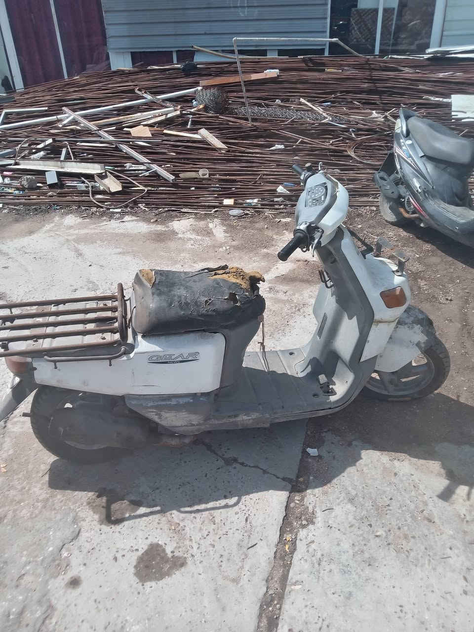 سلام عليكم درجه بيكم لبيع كوم حديد السعر 150بيه مجال مكاني بغداد ***********
