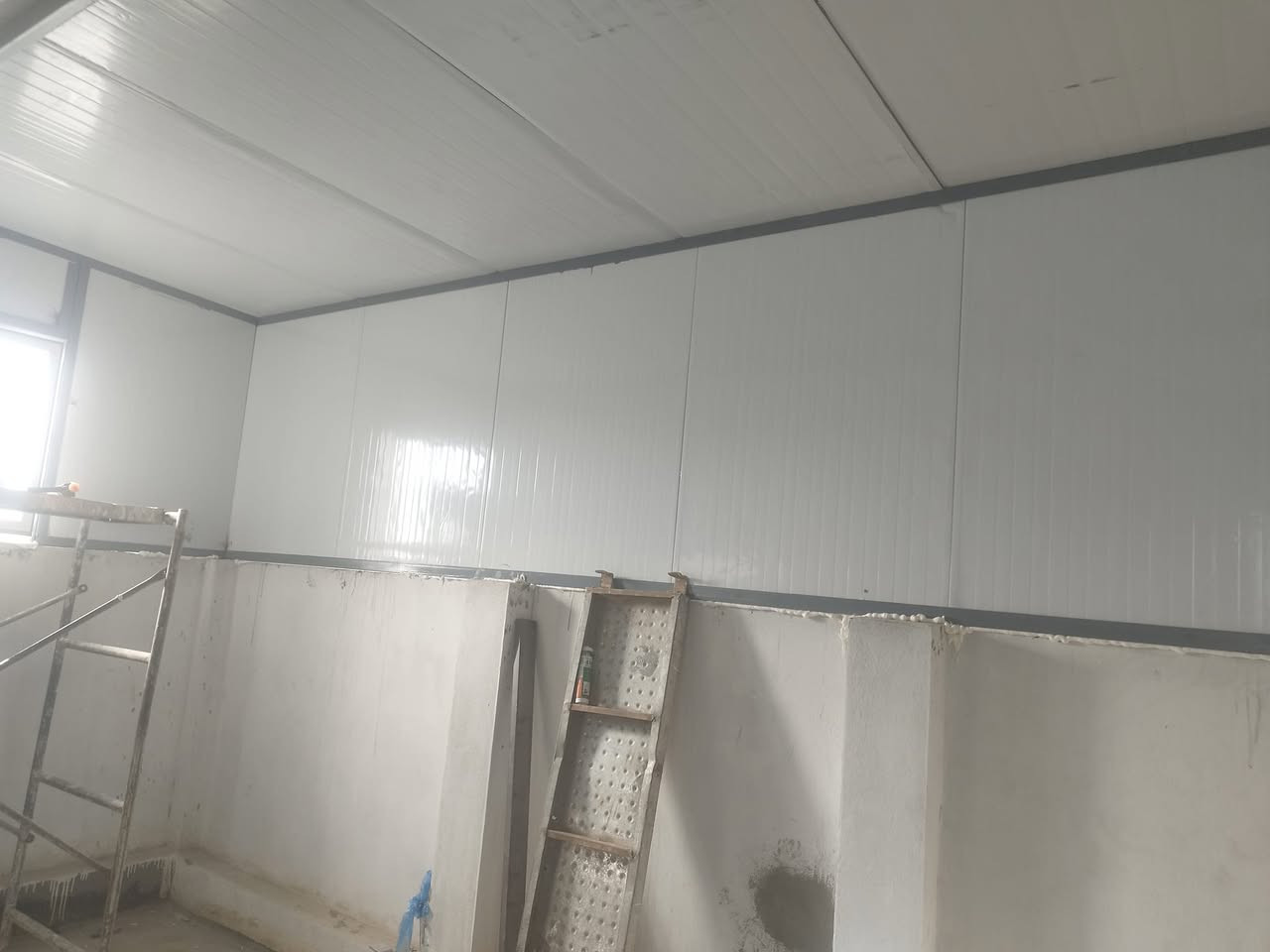 سندويج بنل بأنسب الأسعار وقل
 تكلفه من البناء
  وسرعة التسلم عمل 
كافه انواع كرفانات والغرف🏠 والقاعات والبيوت🏫 من السندويج البنل  
 ويشمل  البوب والشبابيك 

انتبة عزيزي 👇

ويوجد لدينا قمريات الكيسبان الحديثة باسعار مناسبه 
👇

وشغل درجه اولى عازل للحراره ضمان 10 سنوات للعمل  الشغل كافه المحافظات ,ويوجد كادر مختص للعمل وشغل درجة اولة متساهلين بل اسعار مناسبة جدا جدا
مدة العمل يوم واحد فقط 
حداده عامه ابواب شبابيك محجرات كتائب حمايه مخازن سندويج سقائف 
تتوفر جميع موديلات الالمنيوم الحديث
ابواب وشبابيك ال BVC 
‏‪

احمي منزلك من اشعة الشمس 
والامطار عازل الحرارة 
نوع 0.5
الحديد أجود انواع الحديد ثقيل ثقيل 
وليس خفيف 

‏‪0783 152 5824‬‏ وتساب
