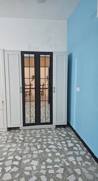 كنتور درجه اولى الخشب مالته كلش ثكيل  وكدامكم تفاصيله من الداخل السعر ...