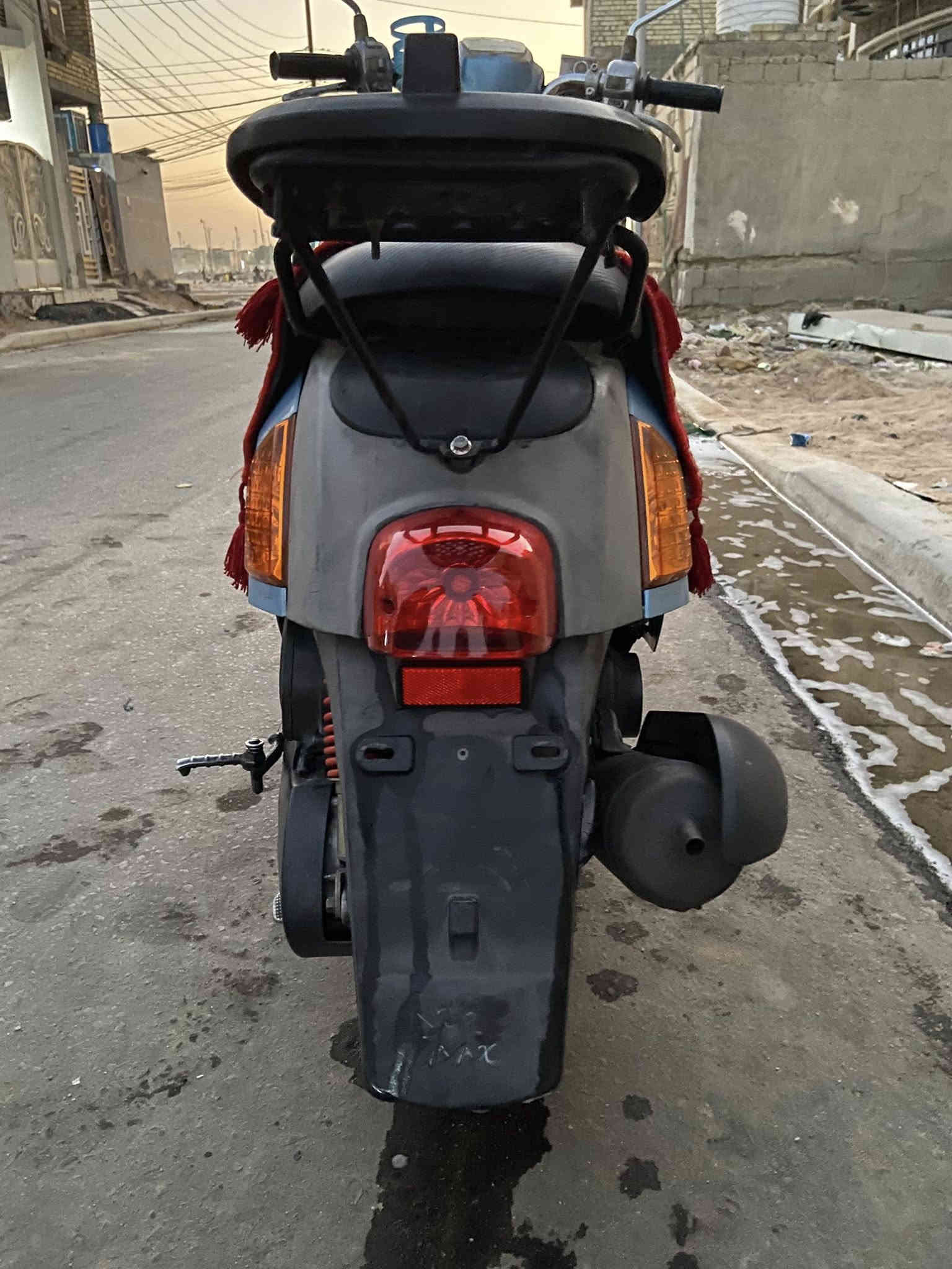 السلام عليكم ورحمة الله وبركاته من رخصه صاحب الكروب الادمن المحترم دراجه ماكس بوليسي للبيع الدراجه رمبه مكفوله ختم واحد 1️⃣ ويه المكينه كلها ختم واحد المكان كربلاء حي الميلاد السعر 750 وبيها مجال الرقم ***********
