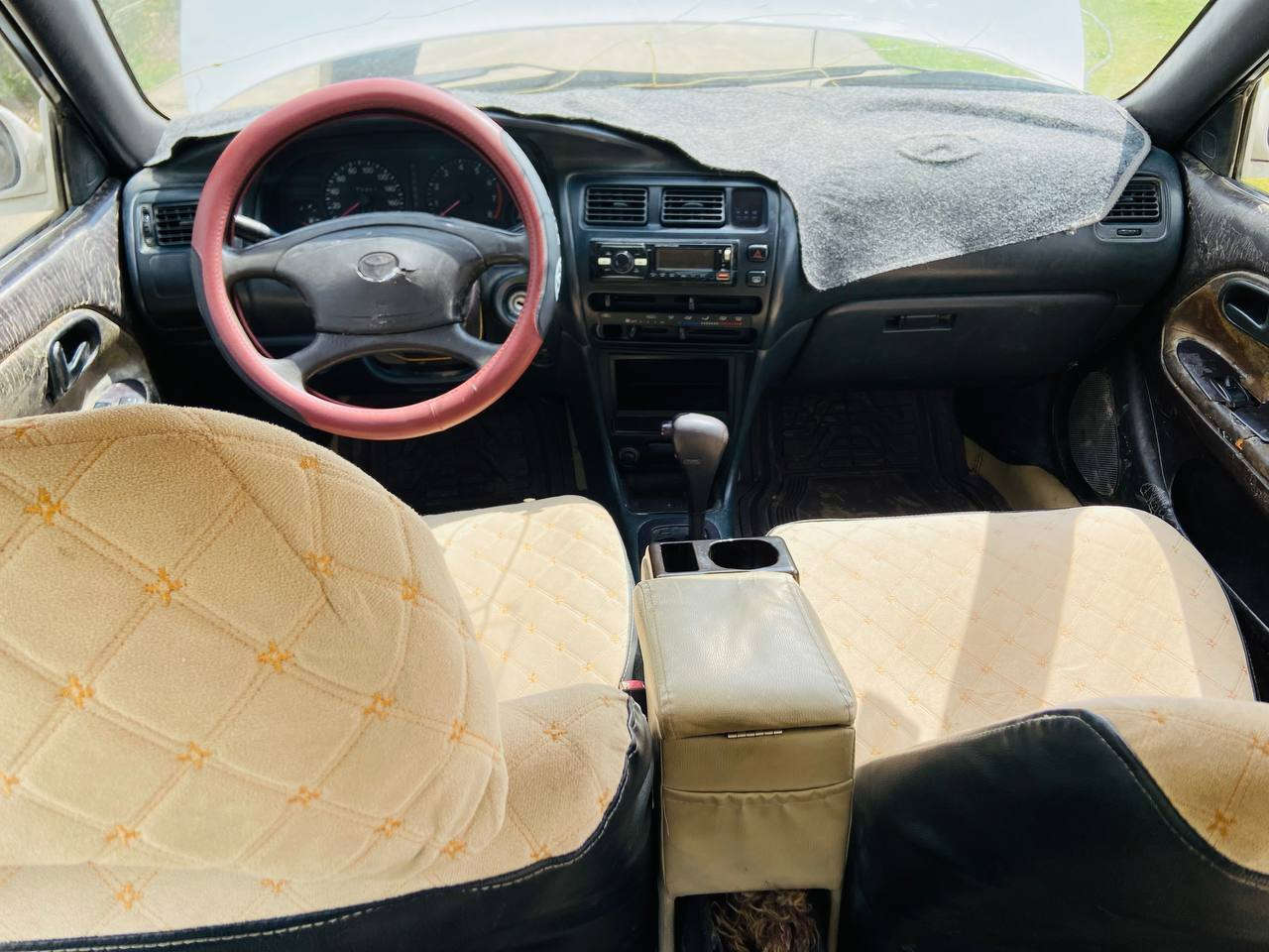 السلام عليكم سياره لبيع كورله موديل 1992 الون ابيض رقم بغداد مشروع وطني محرك 1600كير اوتوماتيك لاتنقيص ولا تبخير مكفول  صدر  جديد كهربائيات كلها شغاله سياره جاهزه 
مكفوله من ضربه   
سعر 58 بيه مجال 
العنوان: صلاح الدين قضاء بلد
***********
