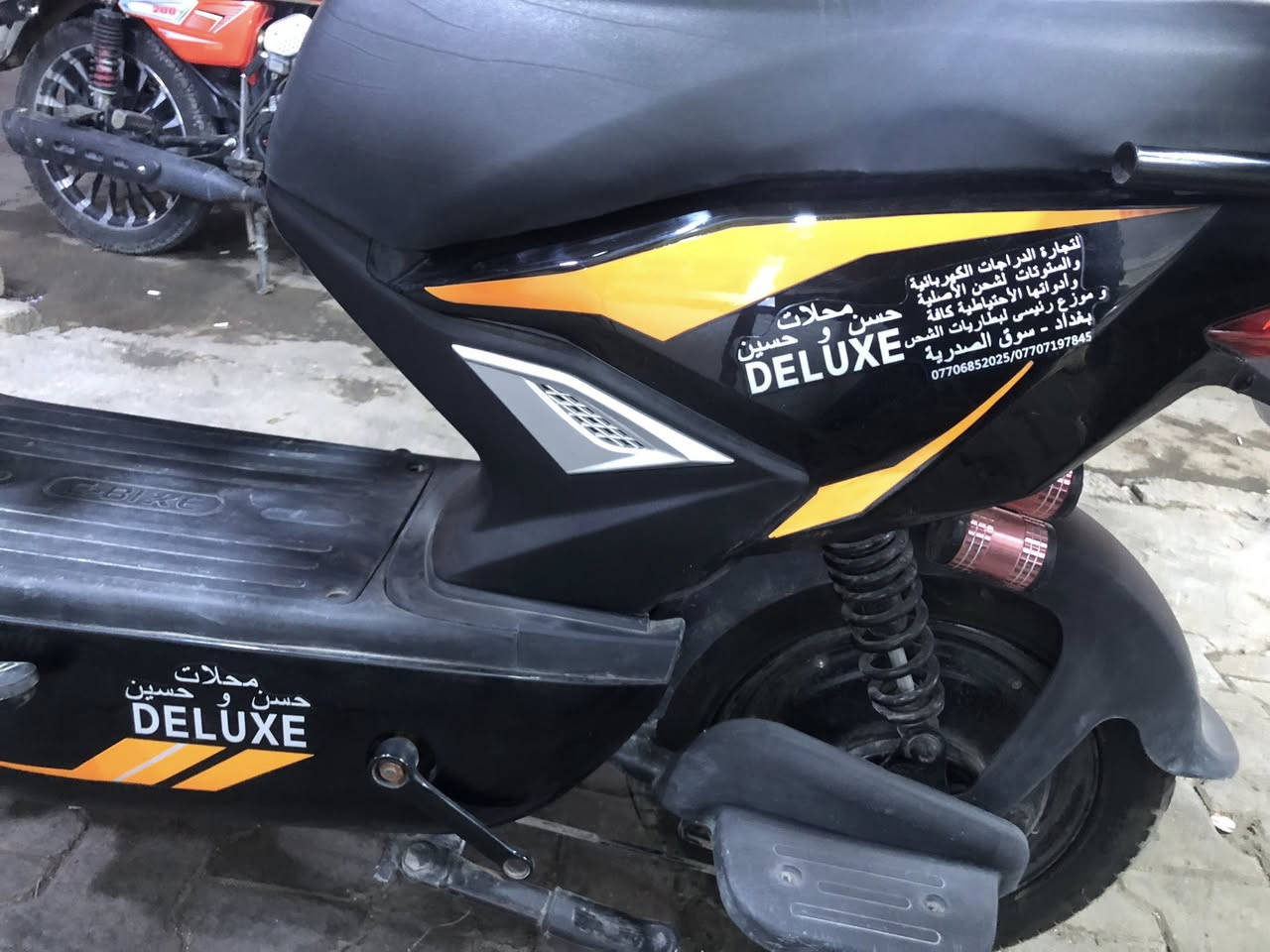 شحن حجم 17 5 بطاريات ملف ١٢٠٠ سرعه ٨٠ 
صارلهى شهر من اخذنها بعدهى جديده لوك شخط مابيهى شرط ع فحص سعر ٣٥٠ الف بيهى مجال استفسار اكثر اتصال ☎️ ***********
