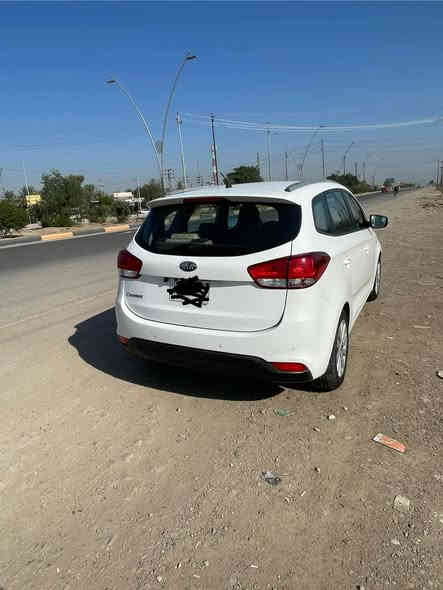 كيا كارنز خليجي 2014 محرك 2000 دوش مكفول وگير ايضا 7 راكب تبريد قطعتين حداديه جديده  تخم تاير جديد ثلاث انضمه قياده حساسات خلفيه تحكم جهتين  تغليف الارضيه والكشنات جلد لايت دوار كفاله عامه عدا بارد مقدار شبر بالباب الخلفي الايمن والباقي كفاله رقم بغداد باسمي سنويه لل2027 كتلوكات الشركة وبصمه احتياط  السعر  ١٥٠$ بيها مجال حگ الجيه 
للاتصال ***********
