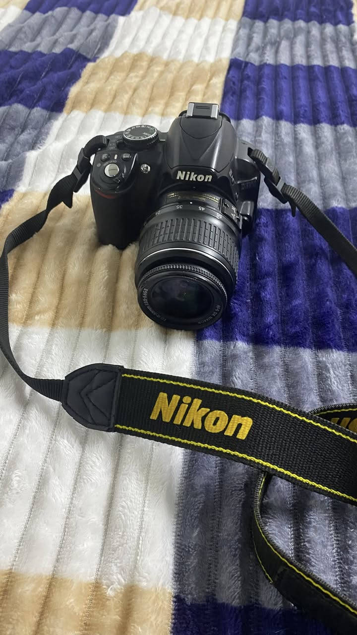 کامێرای 
Nikon 3100
 وێنەی جوانە و بێ عەیبە  
پاک ماوەتەوە  شاحینەو 
میمۆری و جانتای لەگەڵە 
نرخی 250 هەزار 
و کەمێک معامەلە


**إذا كنت صاحب هذا الإعلان وتريد حذفه لأي سبب، رجاءا أرسل رسالة إلى الدعم الفني**