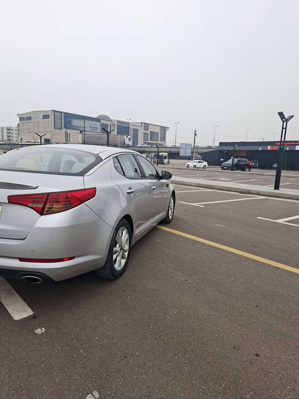 يالله يارزاق السلام عليكم سيارة نوع كيا اوبتما خليجية وكالة الدولية احلى من الصور مكفولة ماشية 88 الف رقم بغداد مميز ومكانه بغداد سعره 140 ورقة رقم الهاتف ***********
