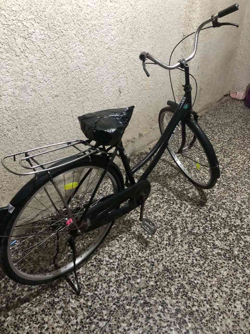 سلام عليكم ورحمة الله وبركاته باسكل بناتي كامل مكمل جديد تأخذه ولا ربع تصرف علي ها المو شراي ليتعبني السعر ٧٥ وبي مجال حك الجيه والمكان الغزاليه شارع المركز لاستفسار الرقم ***********
