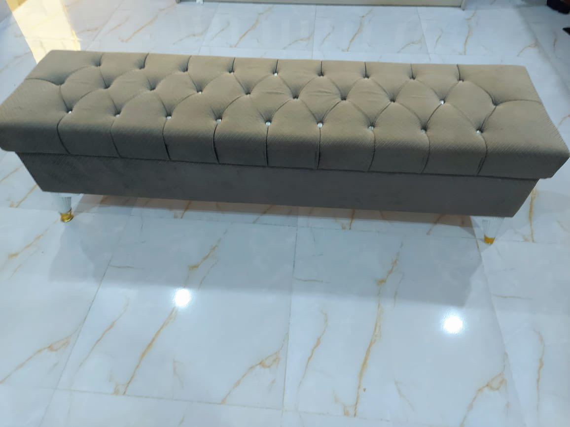 السلام عليكم  غراض كوشه اعراس كامله للبيع ابيعهن شلع
 
كل الي موجود سعره  650 الف 

ديالى / قضاء الخالص

***********
