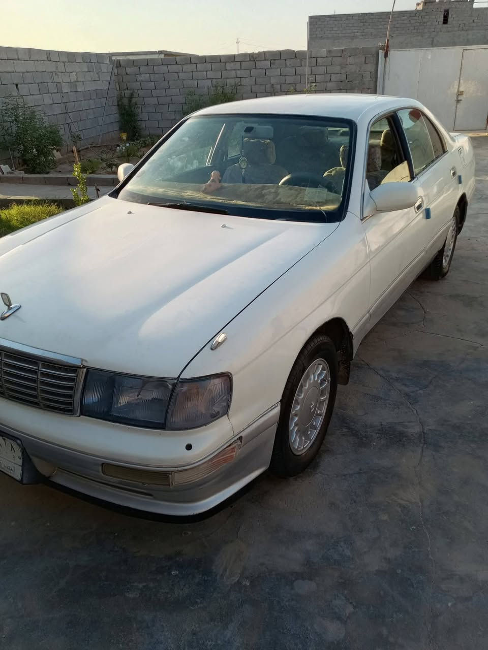 سلام عليكم  سياره للبيع مكفوله كص
ونقل جثه وعيب شرعي كير ومكينه جدد حداديه جديده سياره مصبوغه جماليه تخم تاير جديد لايت زنون 
كهربائيّة كلها شغاله سياره بسمي رقم بصره مداور ثاني يوم 
شنويه ل ٢٧ سعر ٥٥وبيها مجال  مكاني بصره سفوان رقم لهاتف  ***********
