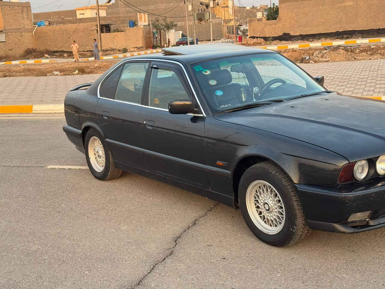 بي ام ٥٣٠ موديل ١٩٩٣ مكفوله فقط صبغ جماليه فول مواصفات تحويل ثاني يوم اي ستفسار الاتصال ***********
