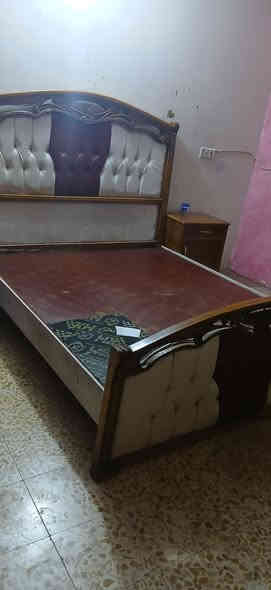 غرفة اخشاب صاج عراقية .. بغداد الغزالية شارع الضغط
*********** 
السعر النهائي ٥٠٠
