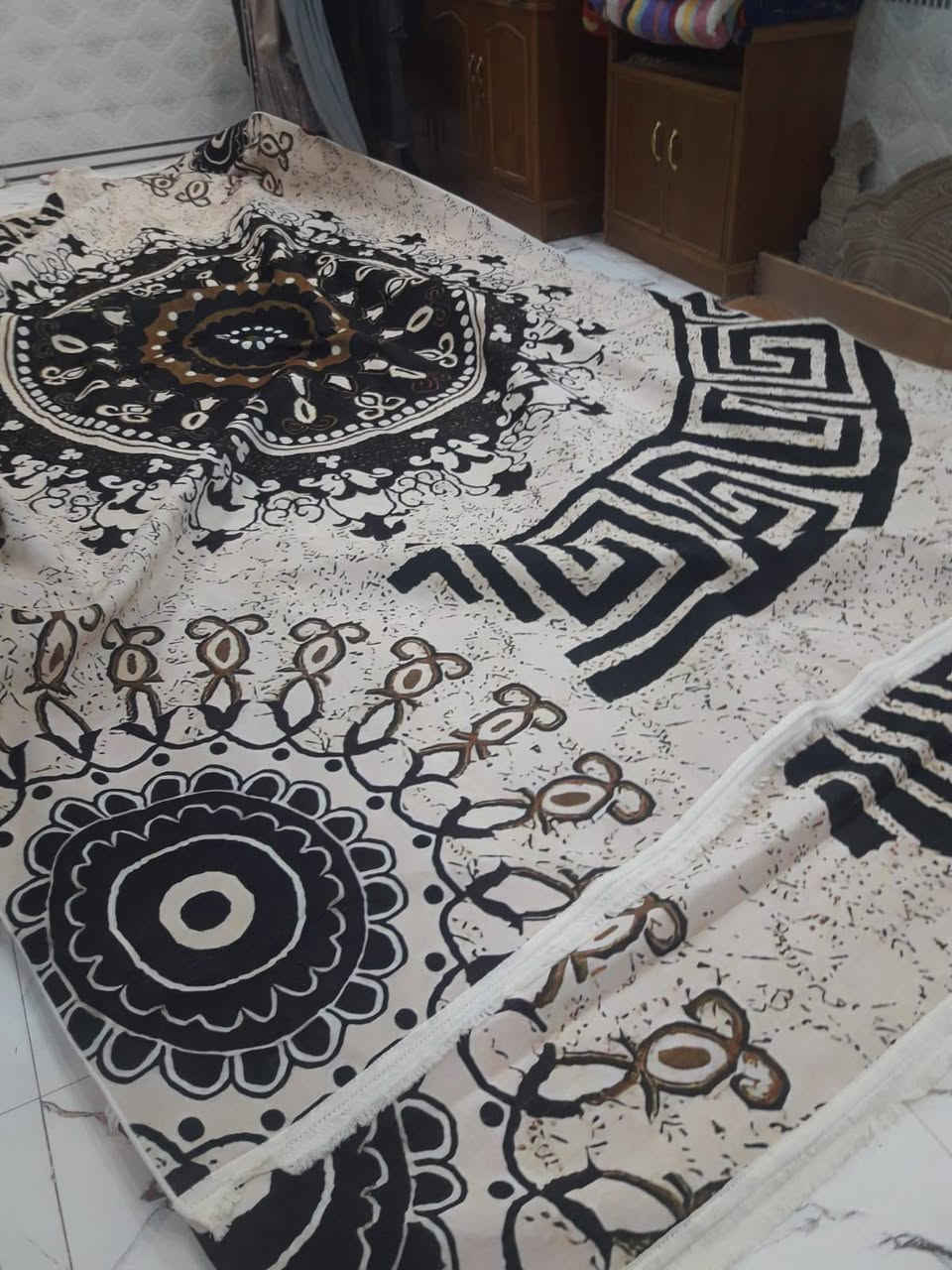 سلام عليكم غرفة نوم صاج إحطاطة نظيفة السعر 650 الف مع زوالي عدد 2 بعدهن جدد 4*5 الواحدة 75 مكانها سامراء رقم صاحبها ‏‪***********‬‏
