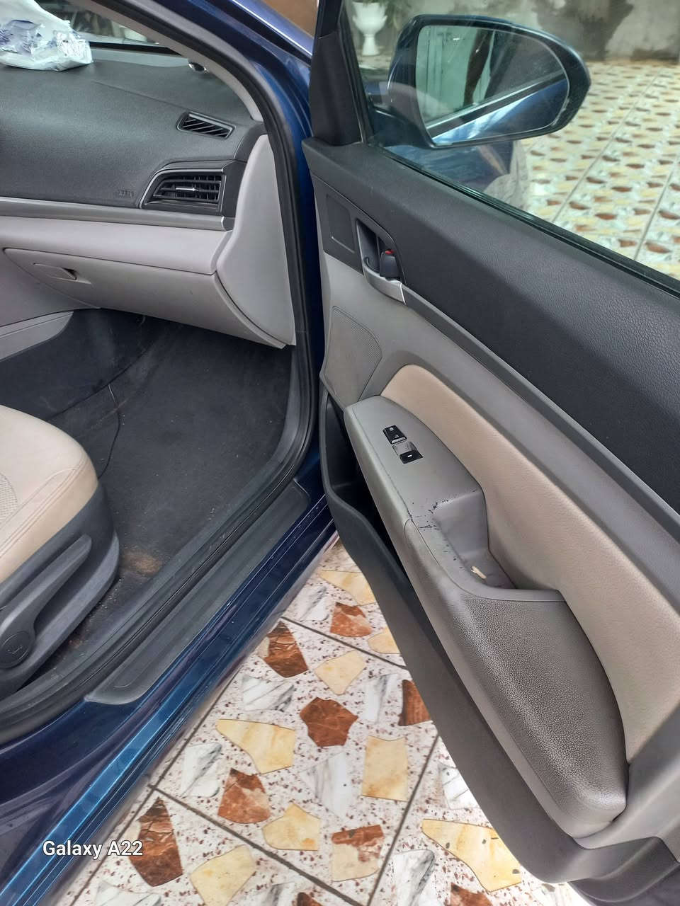 النترا ٢٠ امريكي رقم بغداد بسمي سنويه ٢٠٢٨ رقم جديد كير at اني مبدله بيدي سياره حلوه وجاهزه السعر ١٣٥ مكاني سكندريه ***********
