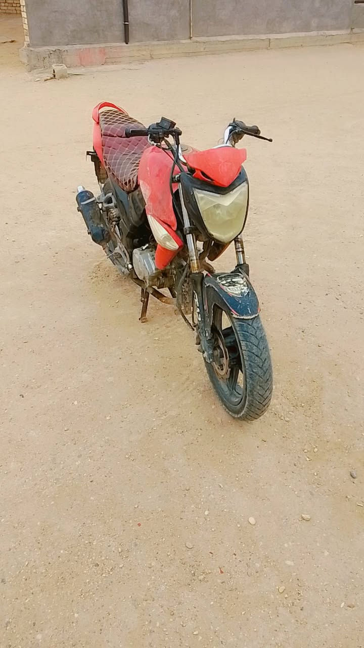 سلام عليكم دراجه سايم بطحه للبيع محرك ام تيار دراجه حلوه او اذا اكو مراوس عادي سعر 400 او بيه مجال مكاني الانبار جزيرت الخالدي قرب جسر الياباني للستفسار ‏‪***********‬‏
‏‪***********‬‏
