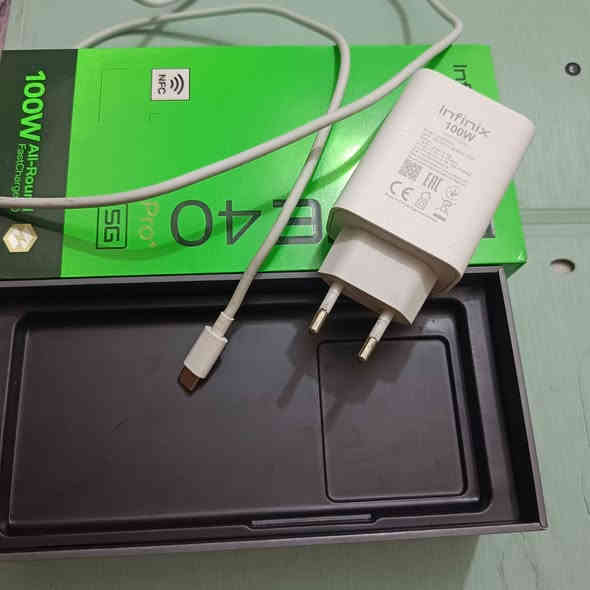 نفنكس نوت اربعين بلاس5 جي
جهاز مستخدم شهر وحد فقط جهاز ما بي اي شخط غراضه كله كامله ما بيه اي نقص بطارية 4700 ذاكره 256 شاحنته 100واط شاشه منحنيه جهاز ما مبدل بي اي شي 
السعر 350 بي مجال بسط 
رقمي ***********
