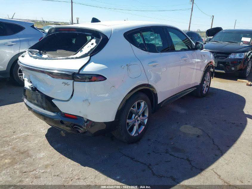 دوج هورنت ٢٠٢٤ هايبرد حاليا بعمان ب75 ورقة 
السيارة تشتغل وتمشي 
للتواصل ***********
