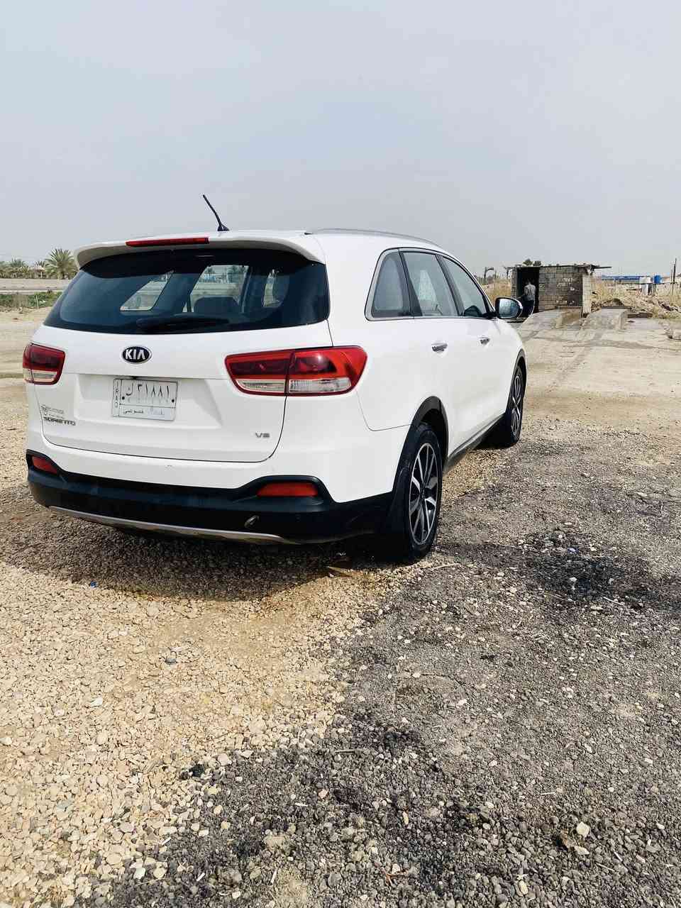 السلام عليكم سورنتو 2016 خليجي مكفولة ماعدا صبغ قليل بالبنيد 3 قطع تبريد 7 راكب بصمة تشغيل محرك 6 سلندر السيارة مال جناي السعر 210 للاستفسار الاتصال ع الرقم *********** مكاني الحله الخاص مفتوح
