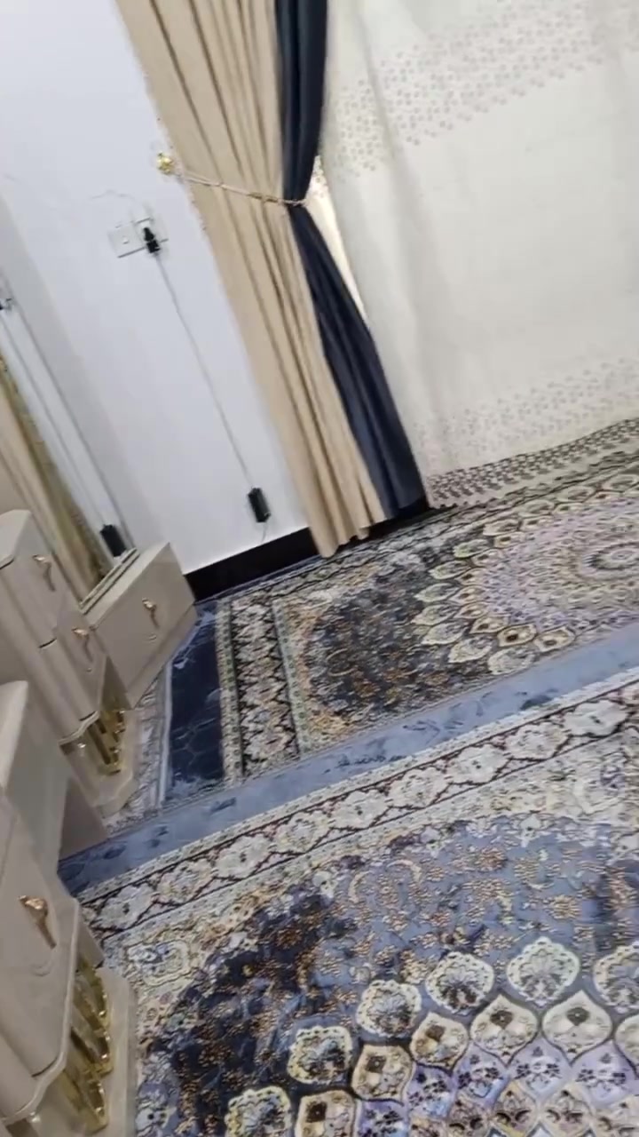 غرفه للبيع جديده استخدام شهر فقط ملكيه تخبل فخامه. السعر المطلوب 2مليون بيها مجال لاستفسار الاتصال ***********
