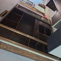 مكتب كامل عارضه للبيع الله شاهد مستعجل عل بيعته غراضه كلهه اذا تحسبهه ...