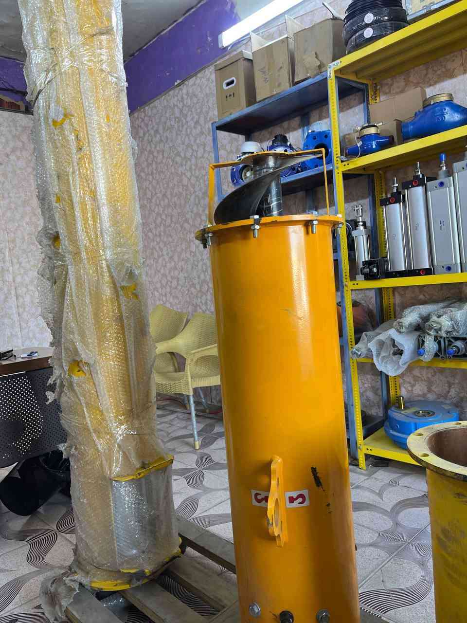 � شركة المستقبل للتجاره العامه 🔹
للـاستيراد والتجهيز المباشر لجميع الأدوات الاحتياطية لمعامل:
🏗️ الكونكريت (الجاف والرطب)
🛣️ الأسفلت
🧱 البلوك
⚙️ الكسارات

📦 المتوفر لدينا:
1️⃣ قوايش ناقل المواد
2️⃣ كيربوكسات براين
3️⃣ كيربوكس قوايش
4️⃣ بوايات سمنت بجميع القياسات
5️⃣ هزازات مواد بجميع الموديلات
6️⃣ براينات الإسمنت كافة الأنواع
7️⃣ جكات الهواء ومستلزماتها
8️⃣ رولات القياس بجميع الأحجام
9️⃣ فلاتر سايلو الإسمنت
🔟 خلايا الوزن الكورية الأصلية
1️⃣1️⃣ شاشات المواد
1️⃣2️⃣ عدادات الماء (ميكانيكي وإلكتروني)

🛡️ جميع الأدوات بضمان حقيقي لمدة 3 سنوات🚚 خدمة توصيل إلى جميع محافظات العراق

📍 موقعنا: بغداد – باب الشيخ _مقابل مركز باب الشيخ
ارقام المدير 
***********
 ***********
ارقام المهندسه 
***********
تواصل واتساب أو اتصال.
