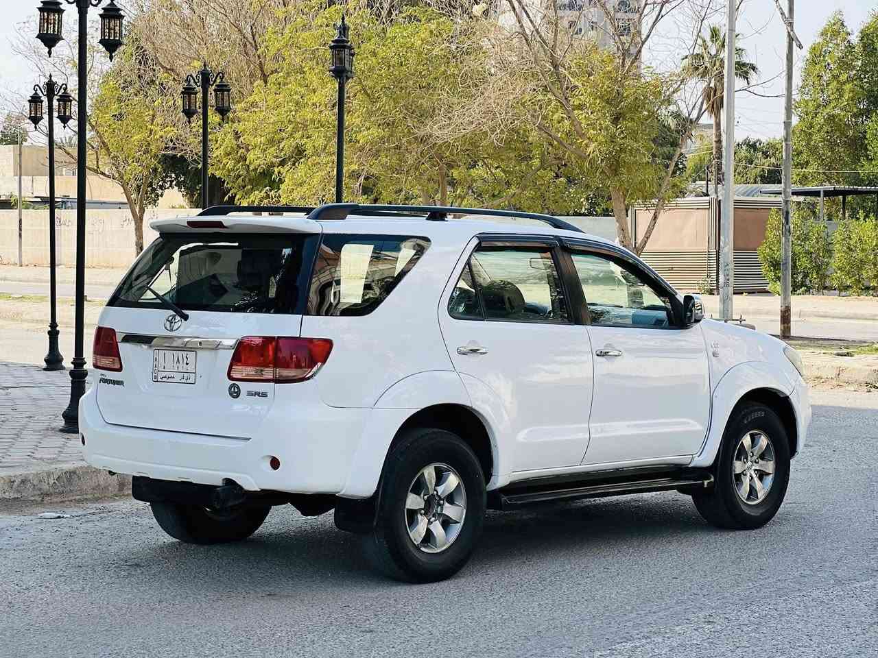 تيوته فون جنر مديل 2006 خليجي سعر 104 وبيه مجال للاستفسار الاتصال *********** خليجي  مكفوله من ضربه وتبديل بيه مكانات صبغ جماليه والباقي كفاله عامه فوله مواصفات سبعه 7راكب ثلث قطع تبريد داخل بيجي فورويل مثبت سرعه مانع نزلاق حساسات خلفيه شاشه يباد كامره دواره مري كهربائي مكينه سته 6سلندر مكينه وكير مكفولات تبريد ❄️ تخم تاير حداديه جديده سنويه لل 28مشروع وطني سياره جديده وجاهزه وأي نقص مابيهه مكان سياره  كربلاء
