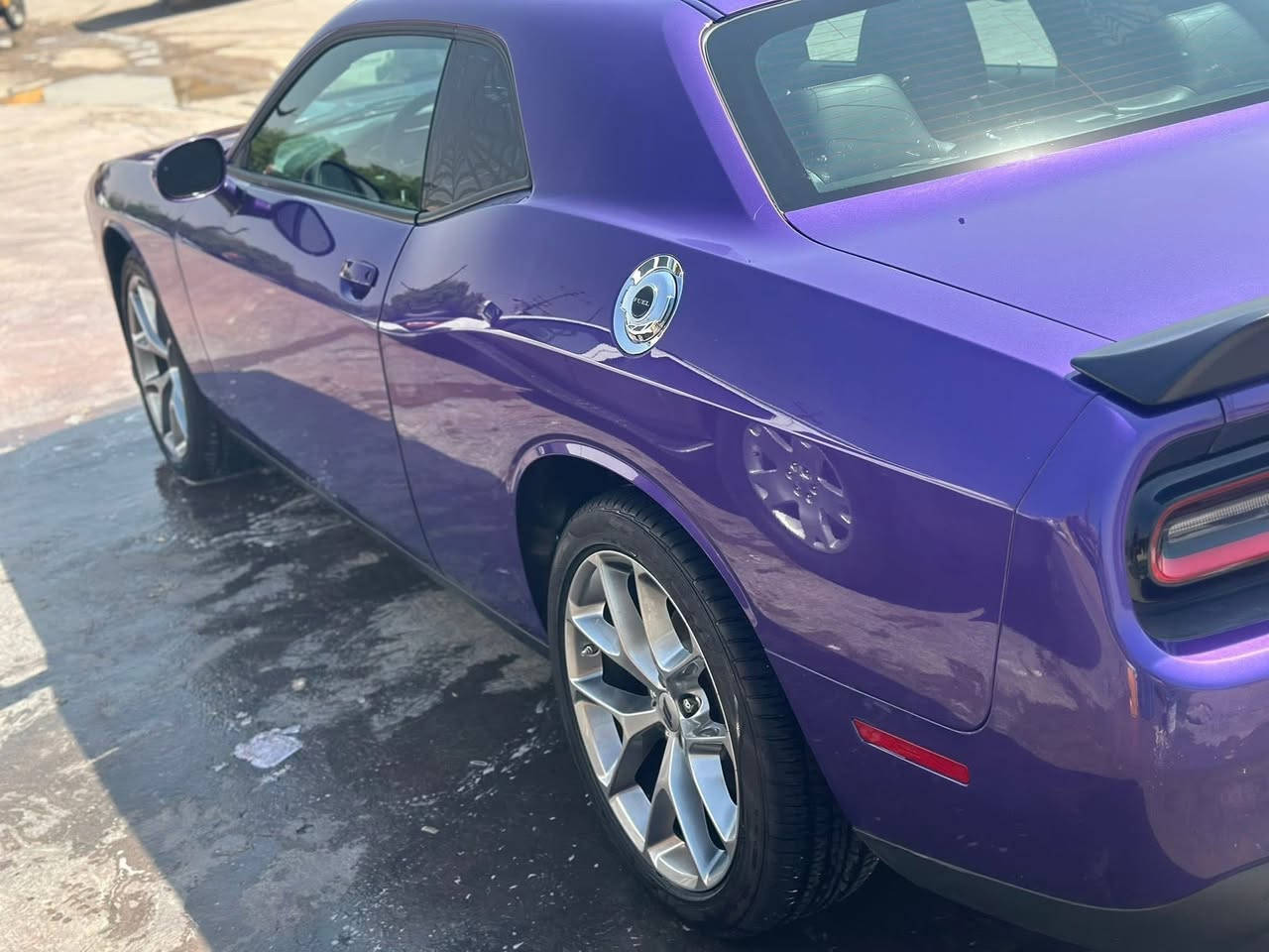 للبيع جالنجر موديل 23 توووويل

٢- ستة سلندر
٣- ماشية (20)مايل بعدها بريحة شركة
٤-كشنات حضن جلد+تدفئة + تبريد
٥-شاشة كبيرة
٦-تشغيل عن بعد 
٧-حساسات كامرا اصلي
٨-شفتات استيرن
٩-استيرن كهرباء
١٠-كشن خزن ميموري
١١-نقطة عمياء
١٢-ويل كب حجم ٢٠
السيارة جاملغ مبدل نفس اللون صبغ فقط بنيد اصلي دعامية وخشم شاصي
ايرباك راجع سستم شرط الفحص سيارة برغي مابيها نقص
مكان السيارة بغداد 
الاتصال ***********
