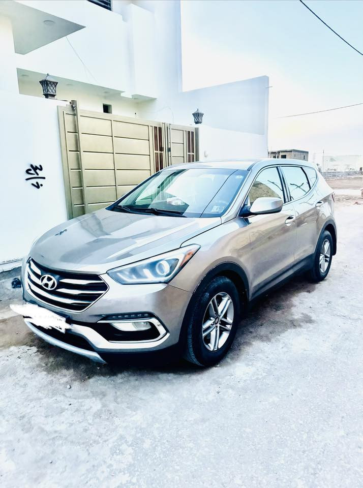 #بيع #مستعجل سنتافي موديل 2018 وأرد أمريكي #سعر 160 وبيه مجال ضربتها خفيفة بخشم البنيد شيء بسيط بدون دواخل مكينة 4 سلندر و باردات بسيطة و الباقي كفالة كلها السيارة مكينه وكير برغي ممفتوح 
 3 قطع تبريد ماشيه  90 ميل تحكمات جيهتين  شاشة كامرة دوارة كشنات جلد وكهرباء وهيترات وتبريد بل كشنات يدات نيكل ( 3 انظمة  نضام يكو اقتصادي و نورمال و سبورت )  مانع انزلاق صدر امامي وخلفي جدد تبريد ثلج تخم تايرات جدد كهربائيات كلهة شغالة سياره جاهزه من كل شي اي نقص مابيه رقم قادسية  الجديد بسمي تحويل ثاني يوم .....
مكانها قادسية  الاتصال على الرقم ***********
