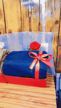 #فرورجالي #هدايا_حب    شتوية فاخرة – تصميم أنيق ودفء عالي

✔ خامة مخملية راقية بملمس ناعم
✔ بطانة دافئة ومريحة تناسب الأجواء الباردة
✔ قصّة عملية تناسب جميع الأعمار
✔ مثالية للبيت، السفر، أو الاستخدام اليومي

القطعة تجمع بين الفخامة والراحة، وتقدّم مظهر رجالي مميز يناسب ذوق الرجل العصري.
حجز واتساب ***********
توصيل جميع المحافظات 5الف 
متوفر الآن – اطلبها قبل النفاد!
