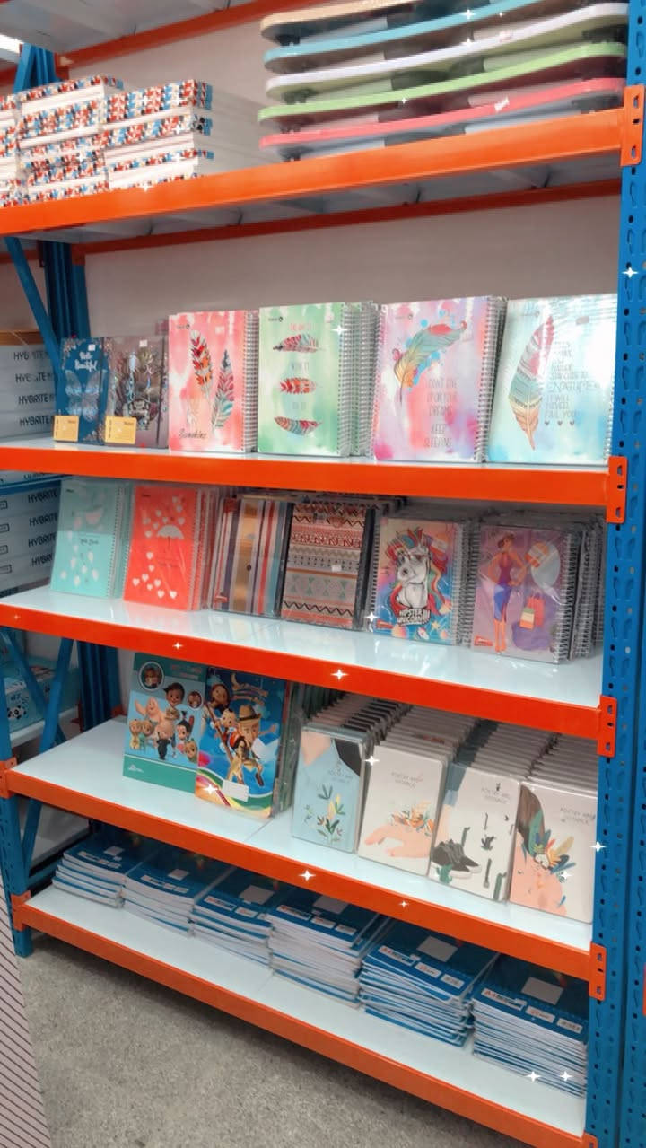 السلام عليكم مكاني الحلة بابل  عندي رفوف حديد للبيع جديدات استعمال قليل عددهن 7 رفوف ثلاثة منهن كبار طولهن مترين و90 والعرض مترين 
و أربعه منهن حجم وسط الطول مترين و90 والعرض متر ونص 
يفيدن لكل المحلات من غذائية انشائية قرطاسية 

سعر الشراء مليونين ونص وسعر البيع مليون و800 وبيهن مجال 
للاستفسار تواصلو عالارقام التالية ***********
***********
