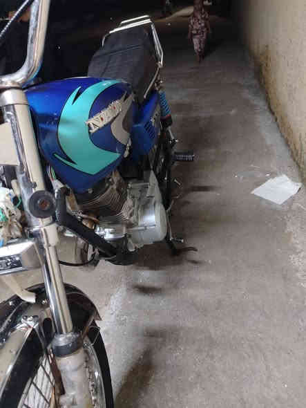 دراجه اوراق اصولي البيع داجه شاصي ومكينه ٢١ وباقي كله نامه ***********
