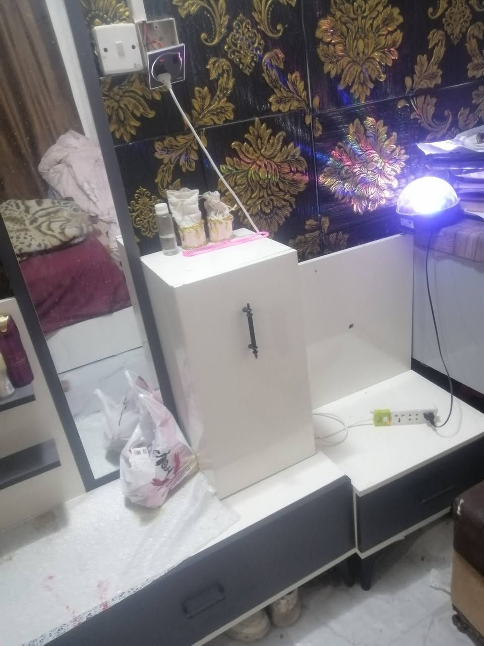 غرفه للبيع في بصره السعر 650 وبيها مجال اشتريتها كبل شهر


**إذا كنت صاحب هذا الإعلان وتريد حذفه لأي سبب، رجاءا أرسل رسالة إلى الدعم الفني**