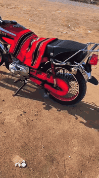 سلام عليكم 
دراجه نامه برو اوربي موديل 2020 اوراق اصولي كامله  مكفوله كفالة عامه على وضع الشريكه ما عدا تانكي مبدله لجماليه شقاله  كله ما بيه نقص 
المكان قضاء الدوايه 
ســـــــــــــــــــــــــــــــعــــــــــــــــــــــــــــــــر 775 وبيه مجال 
رقم صاحب دراجه ***********
مكلف بنشر 
عادل يوسف
