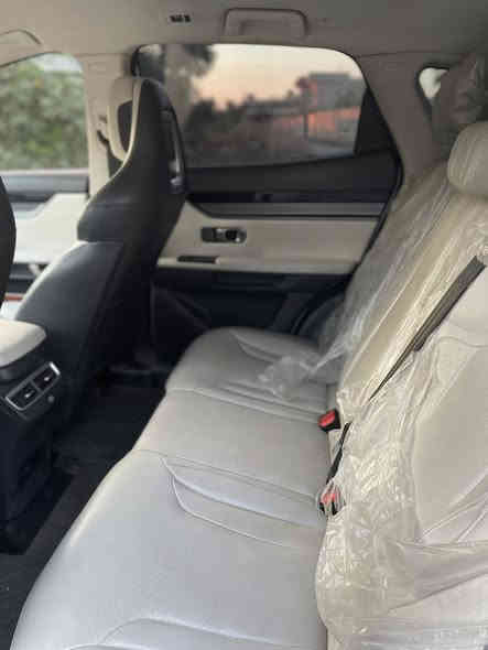 السلام عليكم للبيع جيتور 2024 كفاله عامه بيها فقط بارد بل باب گد أربع أصابع السياره جديده كلش محرك گير خير من الله محرك تيربو١٥٠٠ مواصفات شاشه  بصمه كشن كهرباء كامره حساسات  رقم بغداد الجديد تحويل مباشر سعر السياره 165 هـ***********
