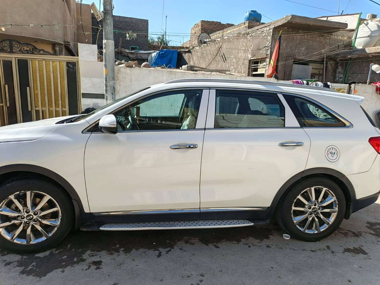 سلام عليكم. مره خصه مدير الكروب 
سورنتو  ٢١٧ 
مكينه ٦ سلندر 
اي نقص مابيها السياره جاهزه 
مرايات شفط 
صندوك كهرائي 
ترحيب عن بعد 
تخم تاير 
رقم نكليزي  لحد ٣٠ 
بسمنه تحويل ثانيوم 
توشمه جديده 
لايتات زنون 
الاستفسار  الاتصال 
***********
