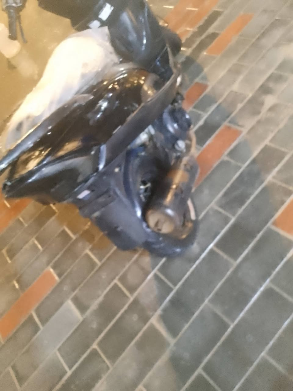 السلام عليكم شلونكم شباب دراجه ماكس عدله للبيع الدراجه نضيف مكينه ما مفتوحة الكفرات سود اصليه كله ختم واحد الكفرات والسودات ما بيها نقط بس السلف الكهربائية كامله شغاله اشاير كله شغال مكينه خير من الله السعر 375وبيها مجال المكان الحله جمعية قرب النافوره رقم الهاتف ***********
