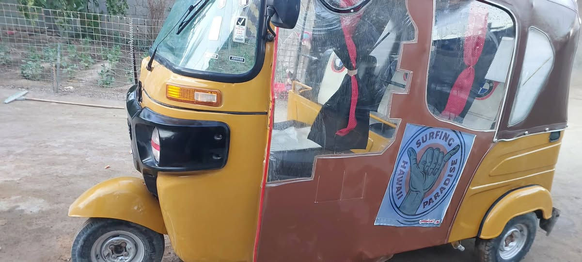 السلام عليكم
تكتك 21مرقمه بابل رقم وسنويه نكليزي 
العنوان بابل المسيب 
مكلف بنشر 
رقم راعيه
***********
‏‪***********‬‏
