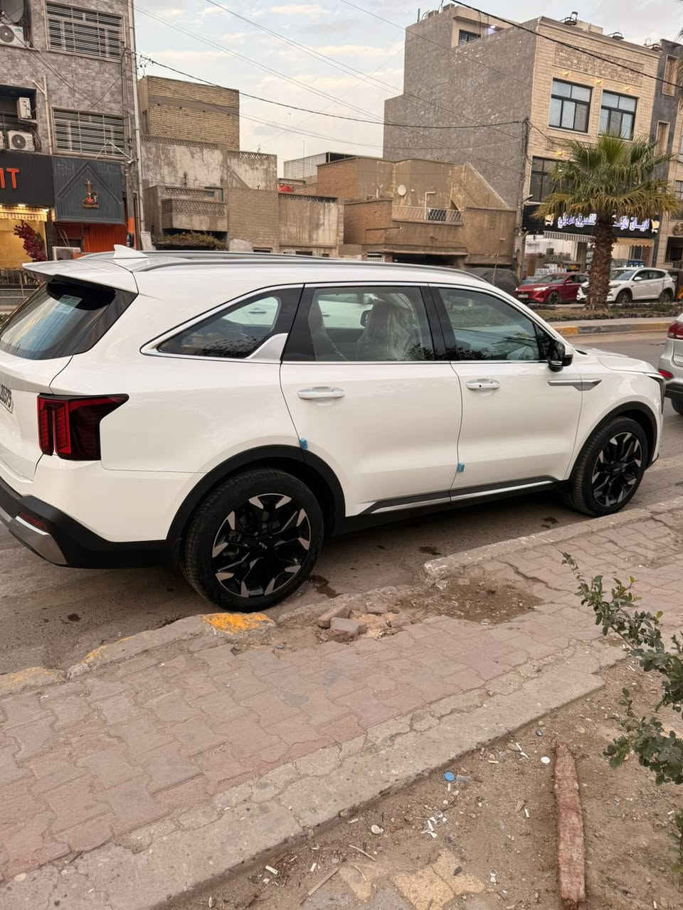 سورنتو 25 وكالة الدولية
العداد 10000
6 سلندر فول مواصفات عدا الجلد 
مكفولة 
للاستفسار ***********
