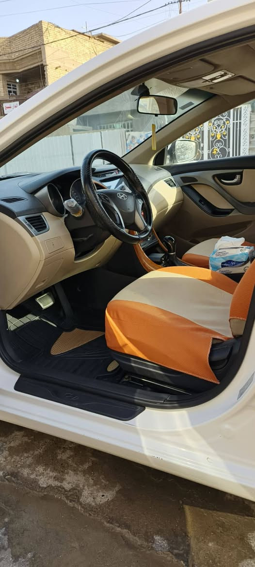 السلام عليكم النترا موديل 2014 فول عدا البصمه مكفوله من الضربه والصبغ فقط الدعاميات مصبوغات وبيها بارد قليل السعر ١٢٢  للإستفسار ***********
