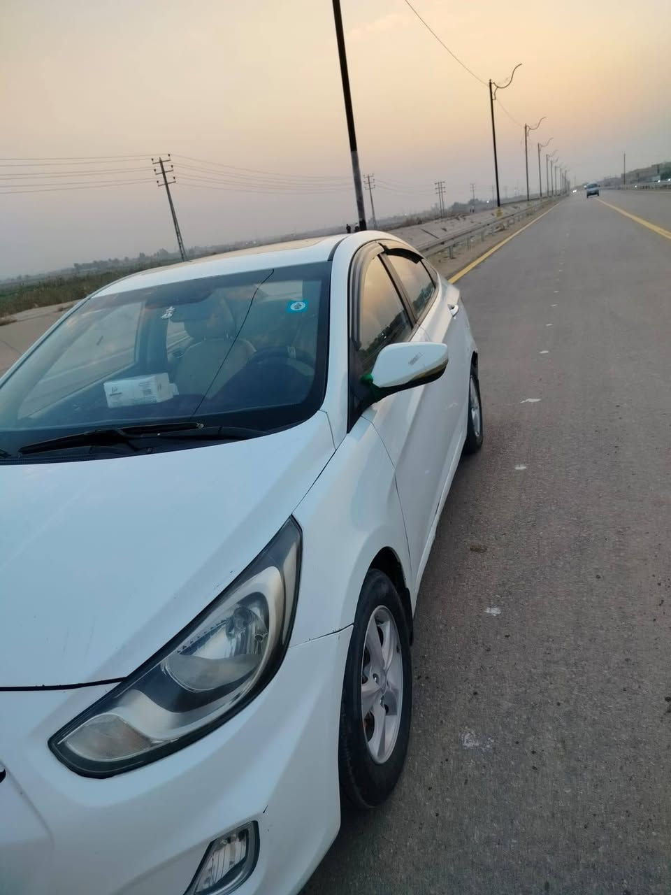 السلام عليكم
اكسنت موديل 2012 مكينه 1600
تحكم ستيرن جهتين فتحه كشنات جلد اشاير بالمري تخم تاير حداديه جديدة شاشة تبريد تدفئة شغالة بيها قطعتين تبديل جاملغ الأمامي جهة اليسرى وباب الإمامي جهة اليمين 
سيارة جاهزة وحلوه
السعر 93$وبيها مجال
العنوان النجف الاشرف للاستفسار الاتصال على الرقم ***********
