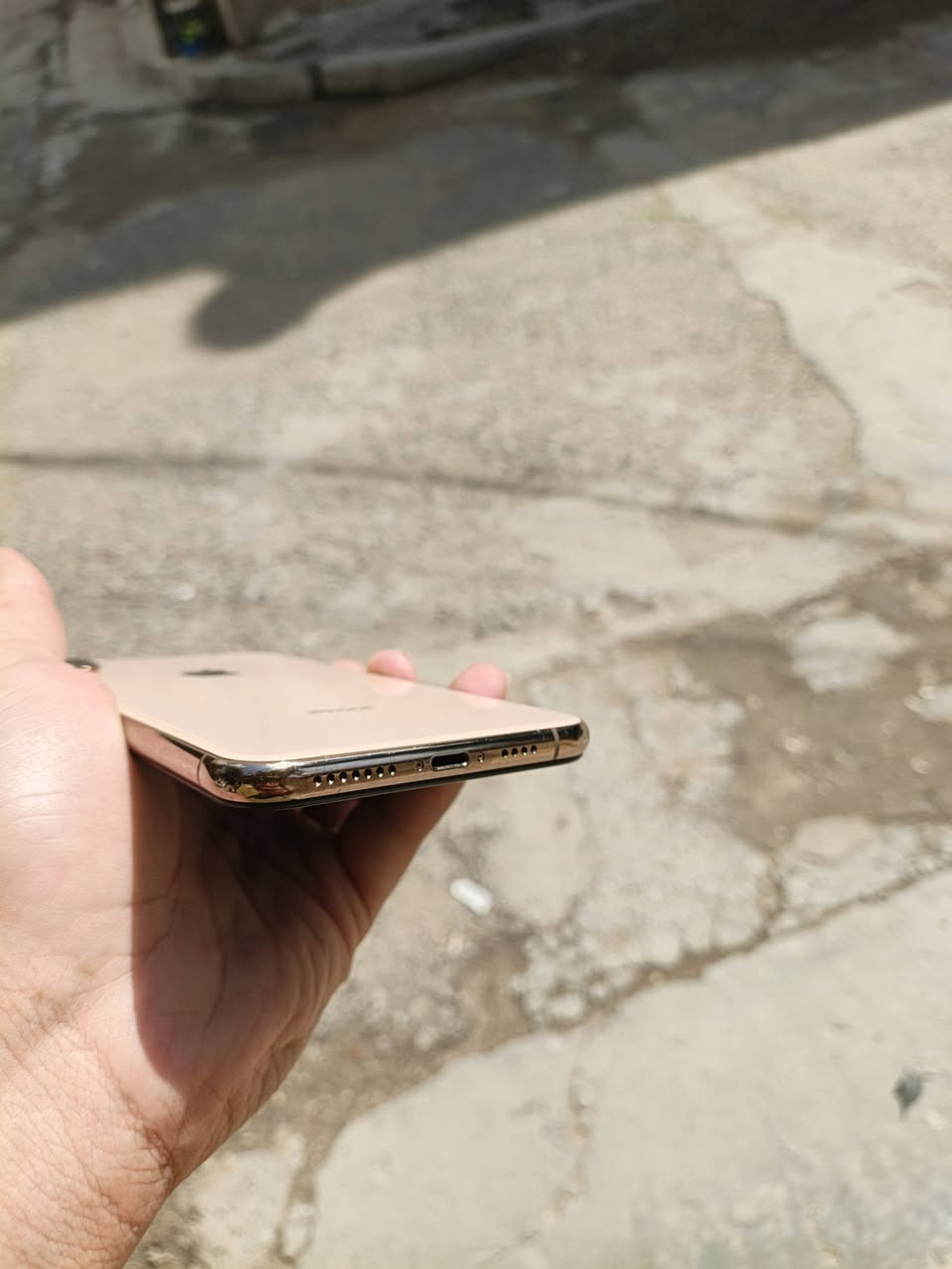 السلام عليكم 
ايفون اكس ماكس للبيع
ذاكرته 256
بطاريه 75
مامفتوح ولا مبدل بي شي نضافته مثل ماوضح بل صوره كله شغال 
مكاني بغداد 
سعره 175


**إذا كنت صاحب هذا الإعلان وتريد حذفه لأي سبب، رجاءا أرسل رسالة إلى الدعم الفني**