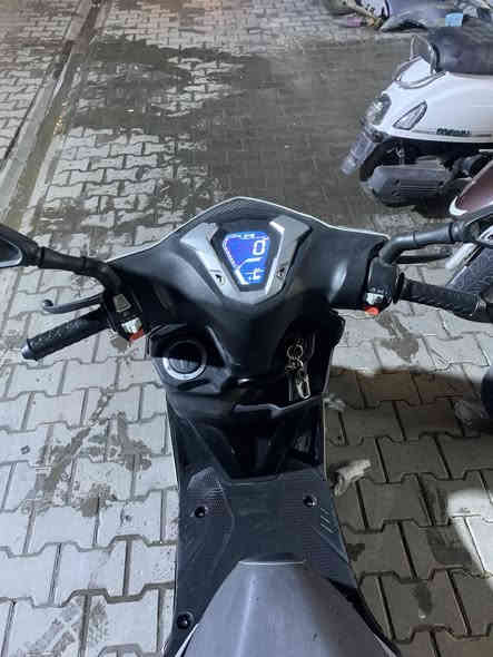 للبيع دراجه سبيسي حديث مديل٢٠٢٠مكينه ١٢٥ دراجه مكفوله مكينه بلاديه مملعوب بيها دراجه خير من الله سعر ٧٥٠ 
عنوان صالحيه قرب سنك 
رقمي ***********
