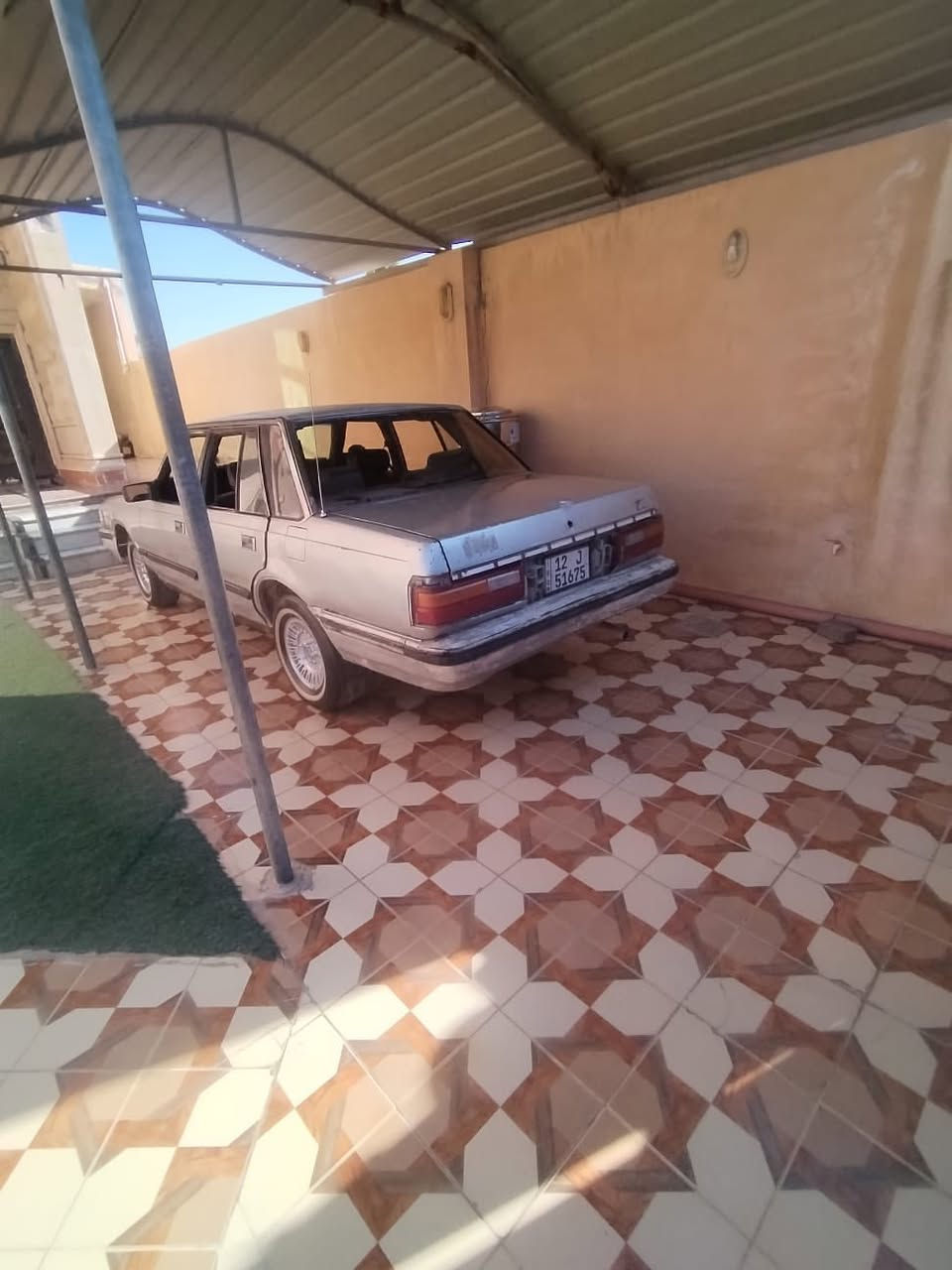 سلام عليكم سوبر للبيع موديل 84  كير ومحرك بطه كير قبل شهر ونص شاده حاويه بلباكيت  محرك شرط لاصرف ولا بخار بلشرط تخم تاير جديد بلباكيت صدر امامي خلفي قبل أيام مشتغله بلباكيت  والكشر شوف العين  رقم نينو انكليزي مشروع وطني سنويه ل 2028 شرط التحويل صاحب السنويه بلعلم  السعر 26 ورقه وبيه مجال قليل للتواصل والاستفسار
***********
***********
