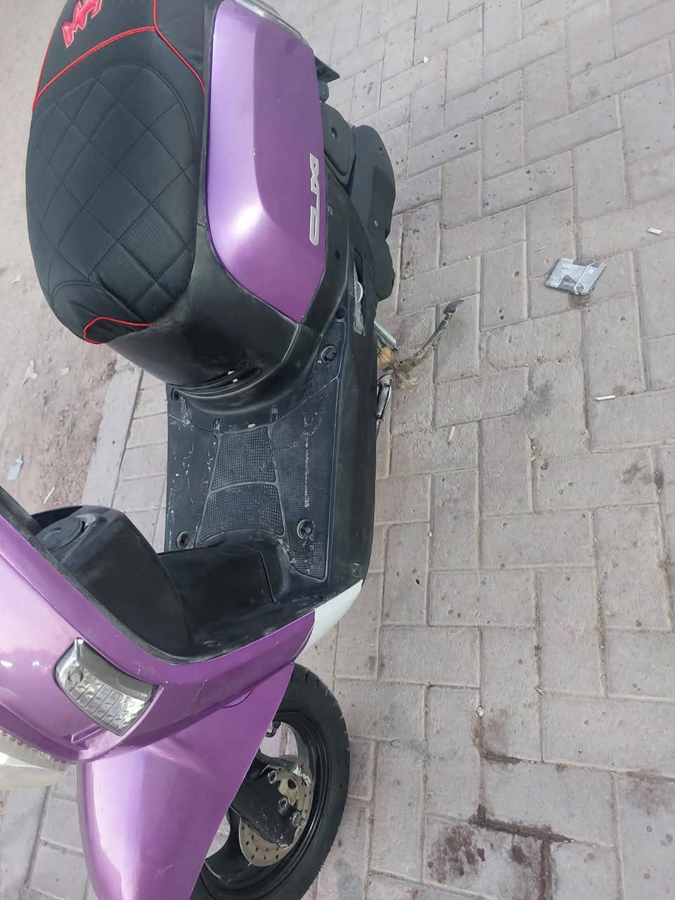 بوليس لبيع نوزل دراجة كلشي مابيها شوفت عينك ناعمه ونظيفه (700) وبيها مجال مكاني نجف حي وفاء هذا رقمي ***********
