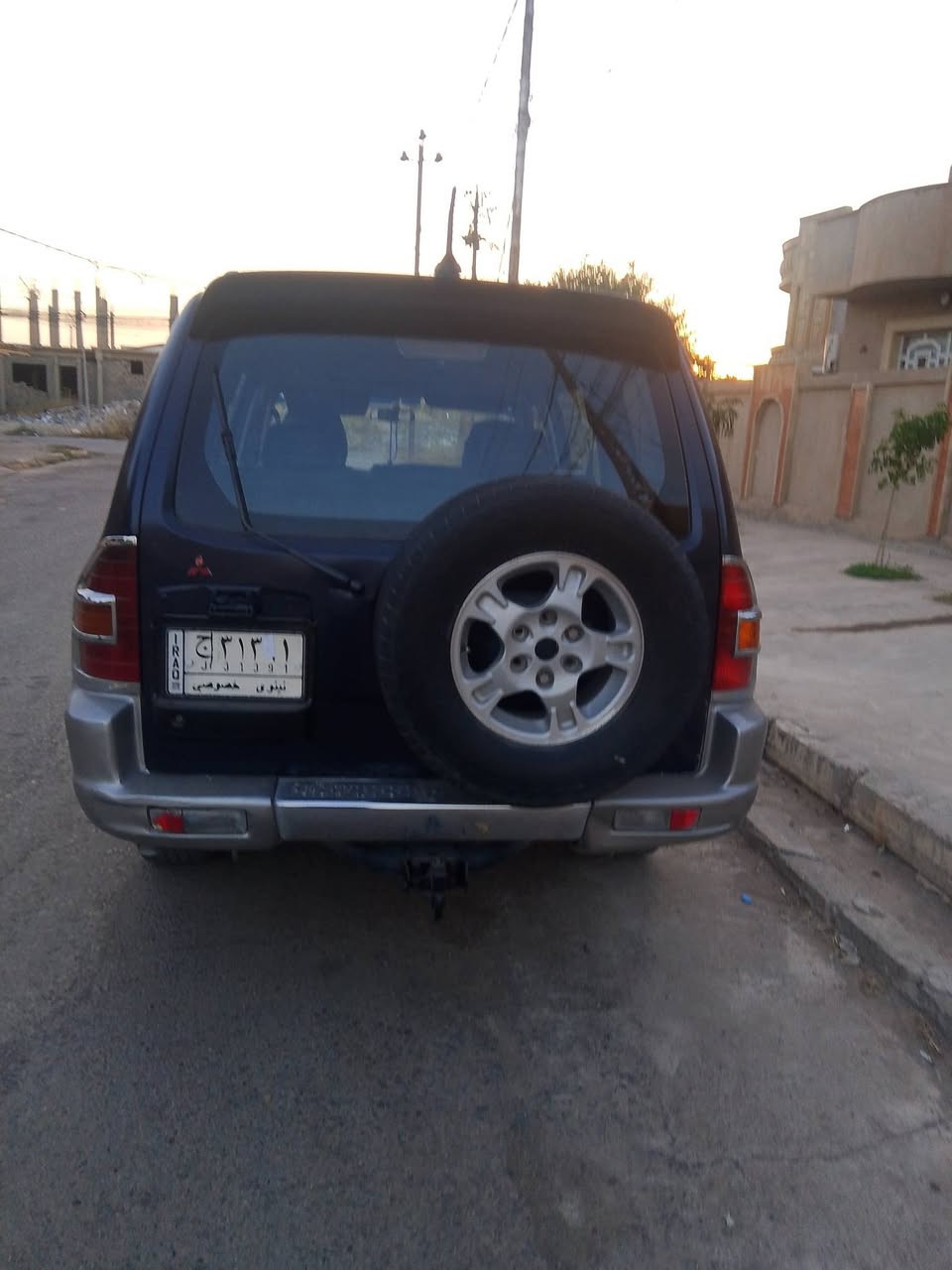 باجيرو  متسبوشي ٢٠٠٢ رقم نينوى
السيارة باسمي والتحويل ثاني يوم
بيها صبغ جمالية وطخات بسيطة
محرك كازوايل ستاركس
طخم تايرات نظيفة
السعر ٧٠. ورقة وبيها مجال 
اتصل على الرقم كورك ***********
اسيا ***********
