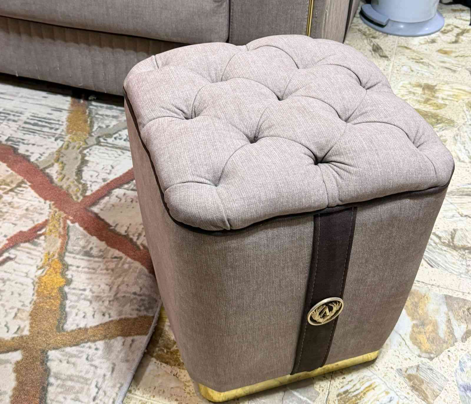 يمعودين عندي هذا التخم للبيع تركي الاصلي  نظيف كلش ماخذته اكثر من مليونين  واريده هسه بـ600الف تشترو لولا 

 لان تعبت من الناس تكسر بالحاجه لو حاجتكم تكسرون بيها ؟ عجيب  😭😂

 المهم مكاني حي القاهره  اللي يريده يجي ويشوفه


**إذا كنت صاحب هذا الإعلان وتريد حذفه لأي سبب، رجاءا أرسل رسالة إلى الدعم الفني**