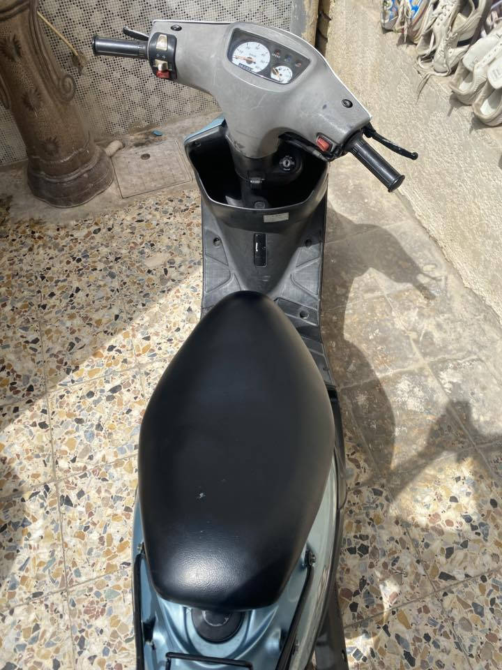 دراجه ام تسع زروف للبيع
دراجه نظيفه صارله شهرين طالعه من وكيل سعرها ٩٠٠وبيها مجال الرقم ‪0777 363 5610‬
