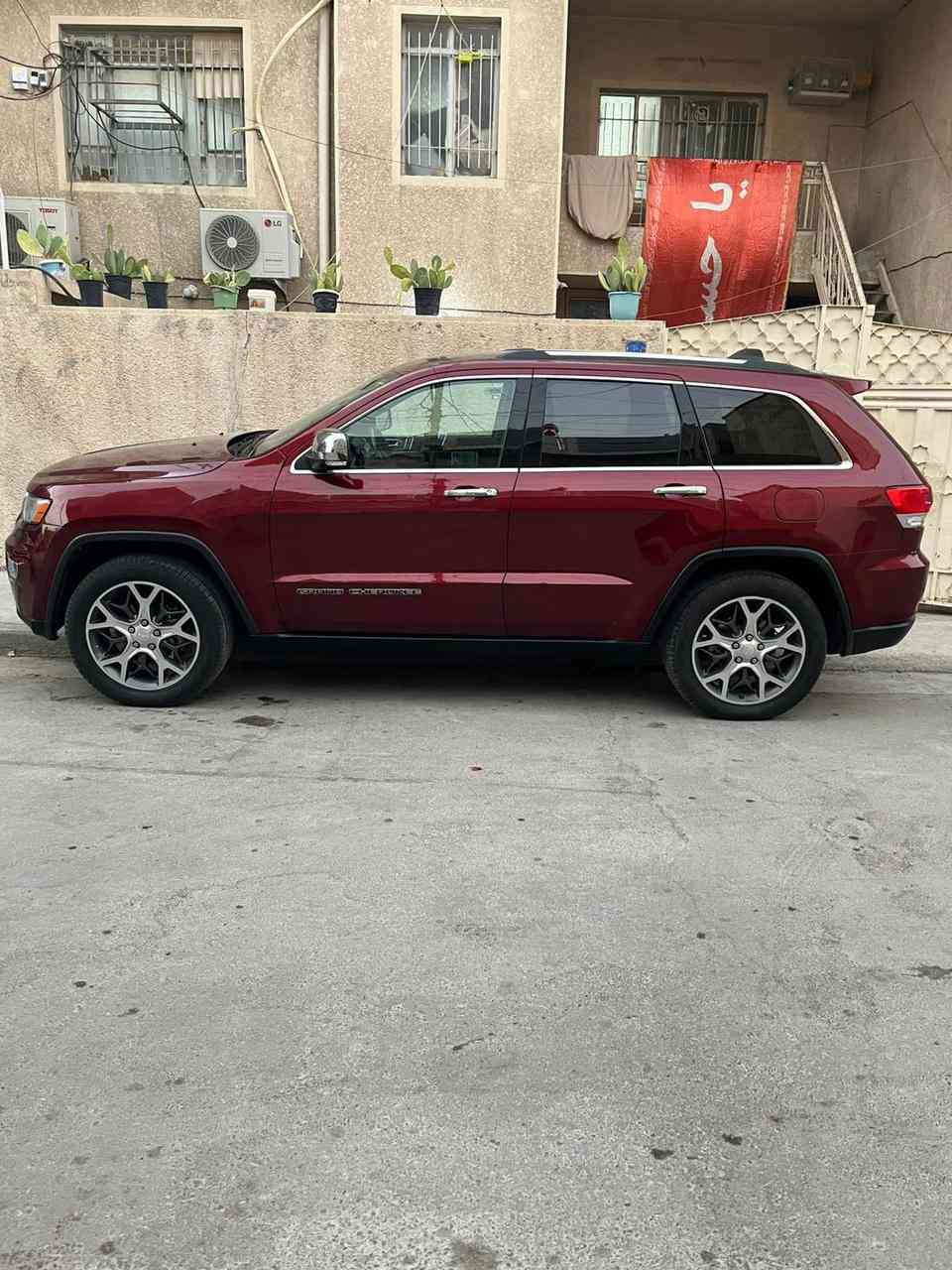 سلام عليكم جيب ٢٠١٩ سياره رقم بصره مشروع وطني يعني تتحول بي مكان سياره خير من الله مابيه نقص كلشي مكاني بغداد لامين ثانيه ***********
